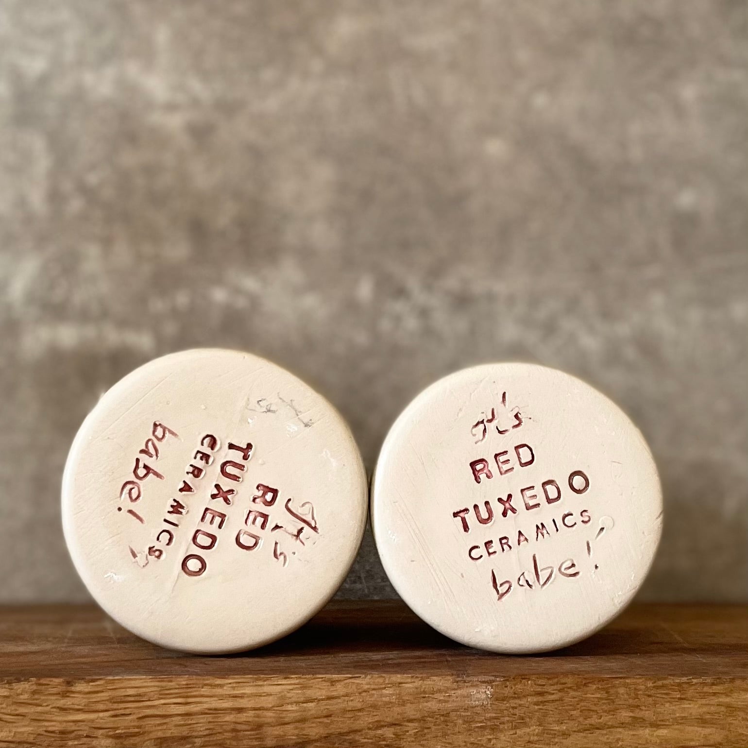 Limited edition beige painted cat mugs set