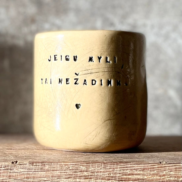 Yellow mug NEŽADINK