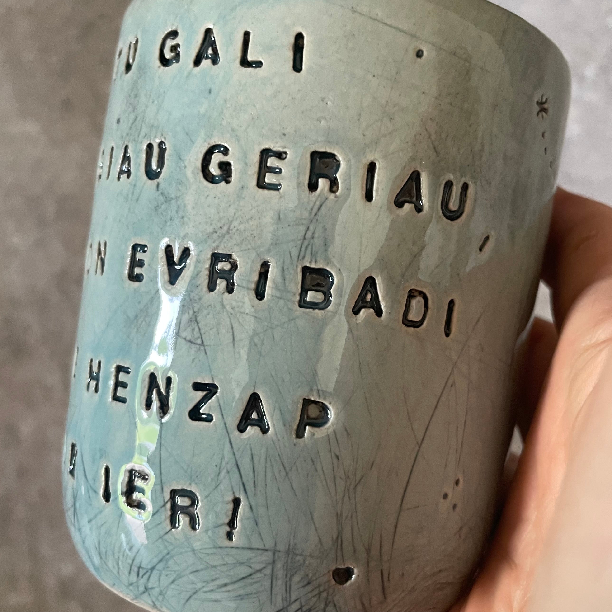 Blue mug with funny phrase in Lithuanian