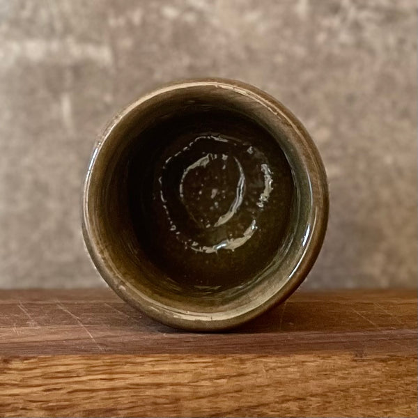 Dark green mug KELKIS BUČKIS