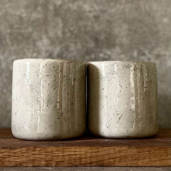 Speckled mugs DABAR and CIA