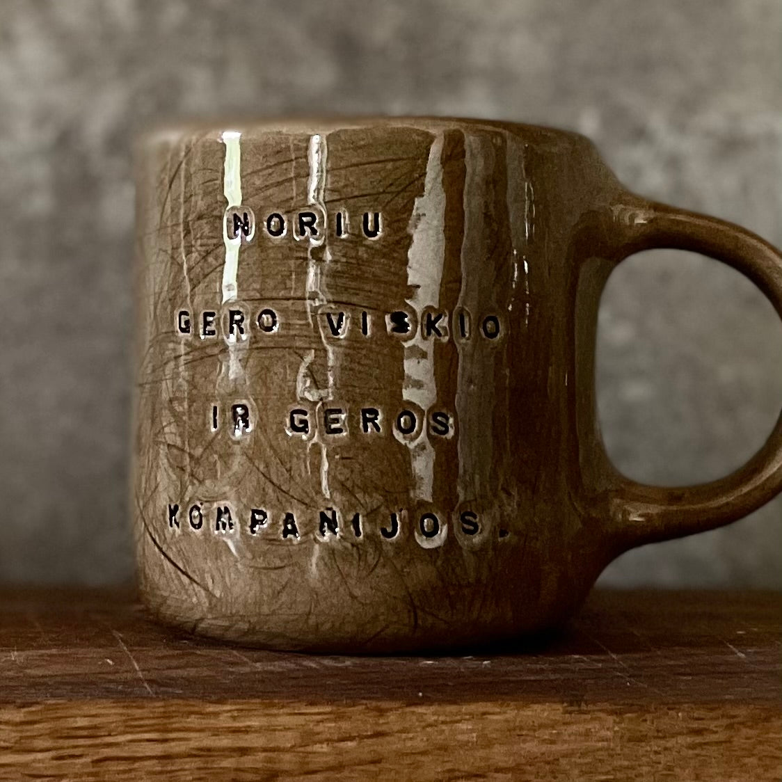 Brown mug with wishes