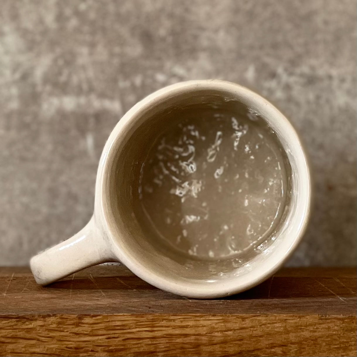 Ceramic mug with quote by Vergil