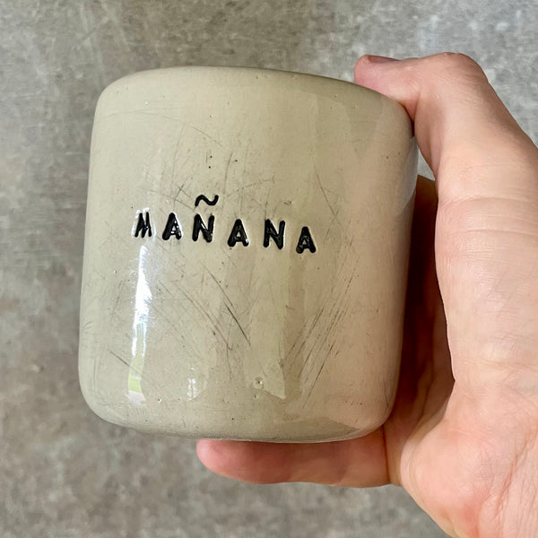White tumbler mug MAÑANA
