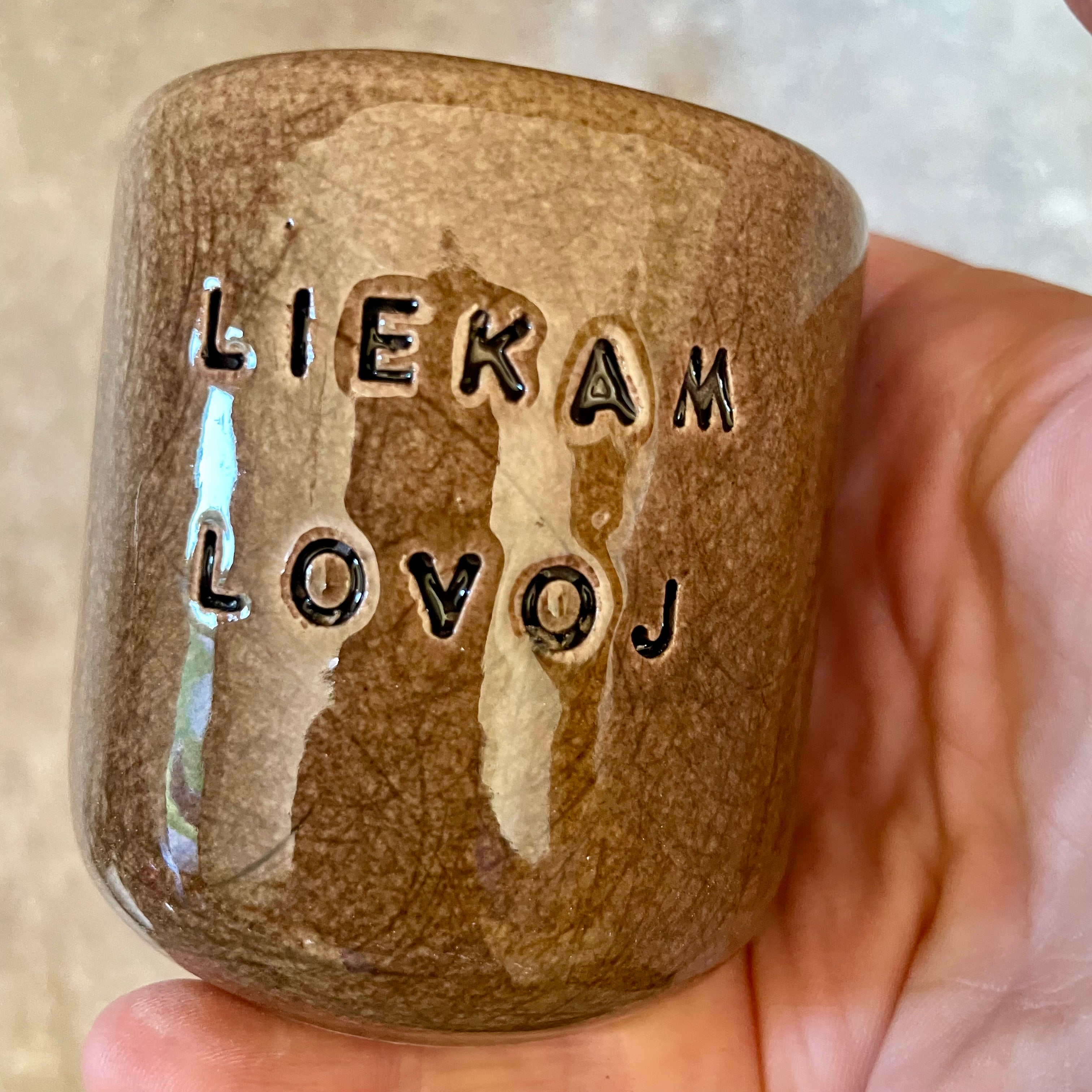 Brown small mugs without handle