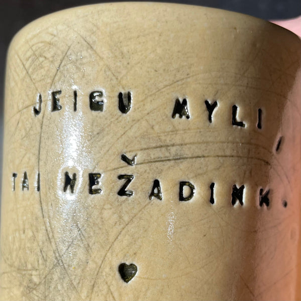 Yellow mug NEŽADINK