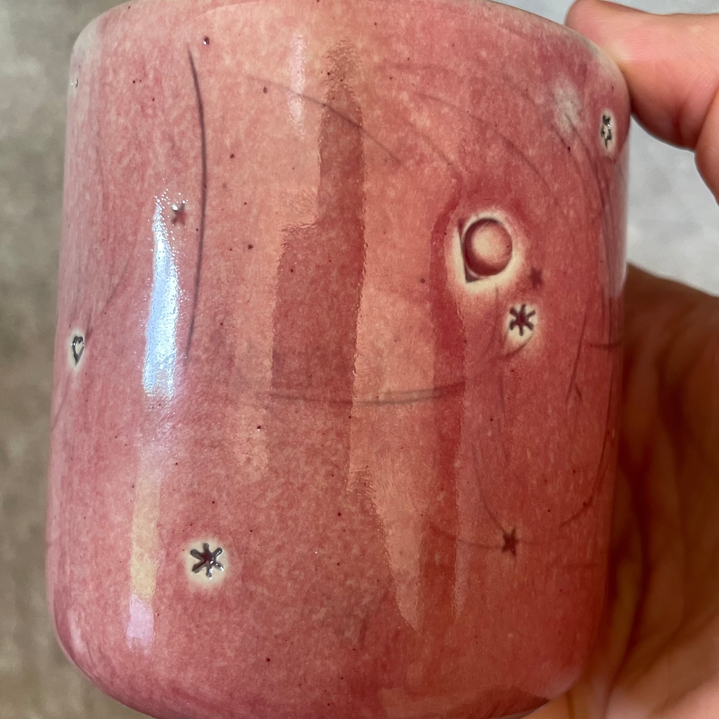 Raspberry pink mug with question