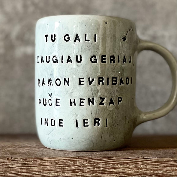 Blue mug with funny saying in mixed Lithuanian