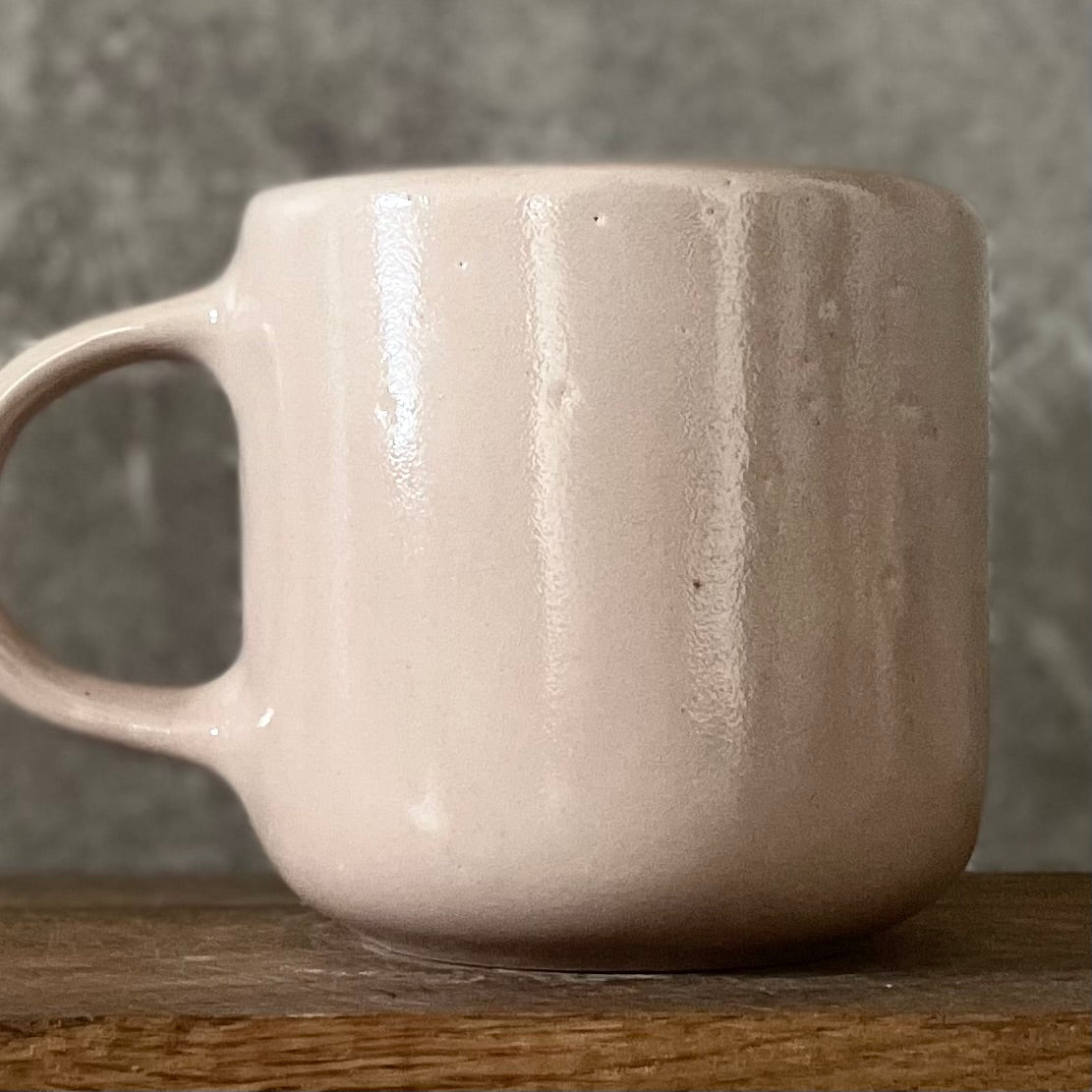 Big  pink mug KELKIS SAULYTE