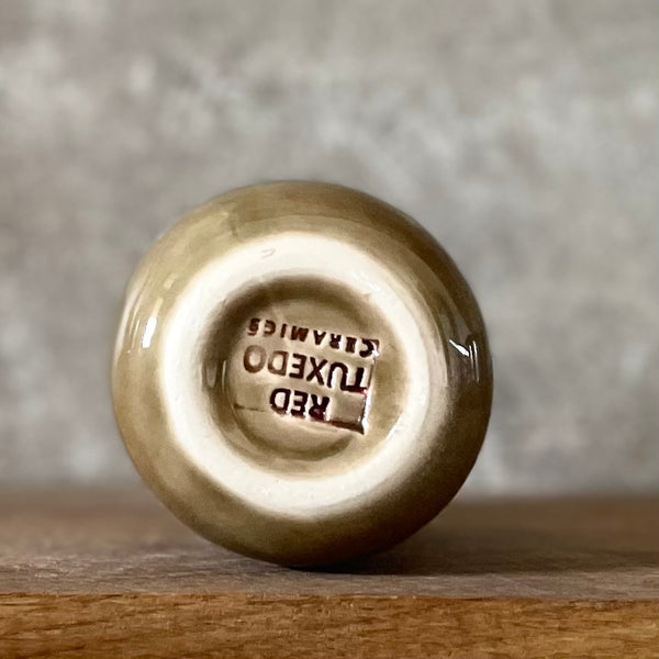Brown small mug with phrase