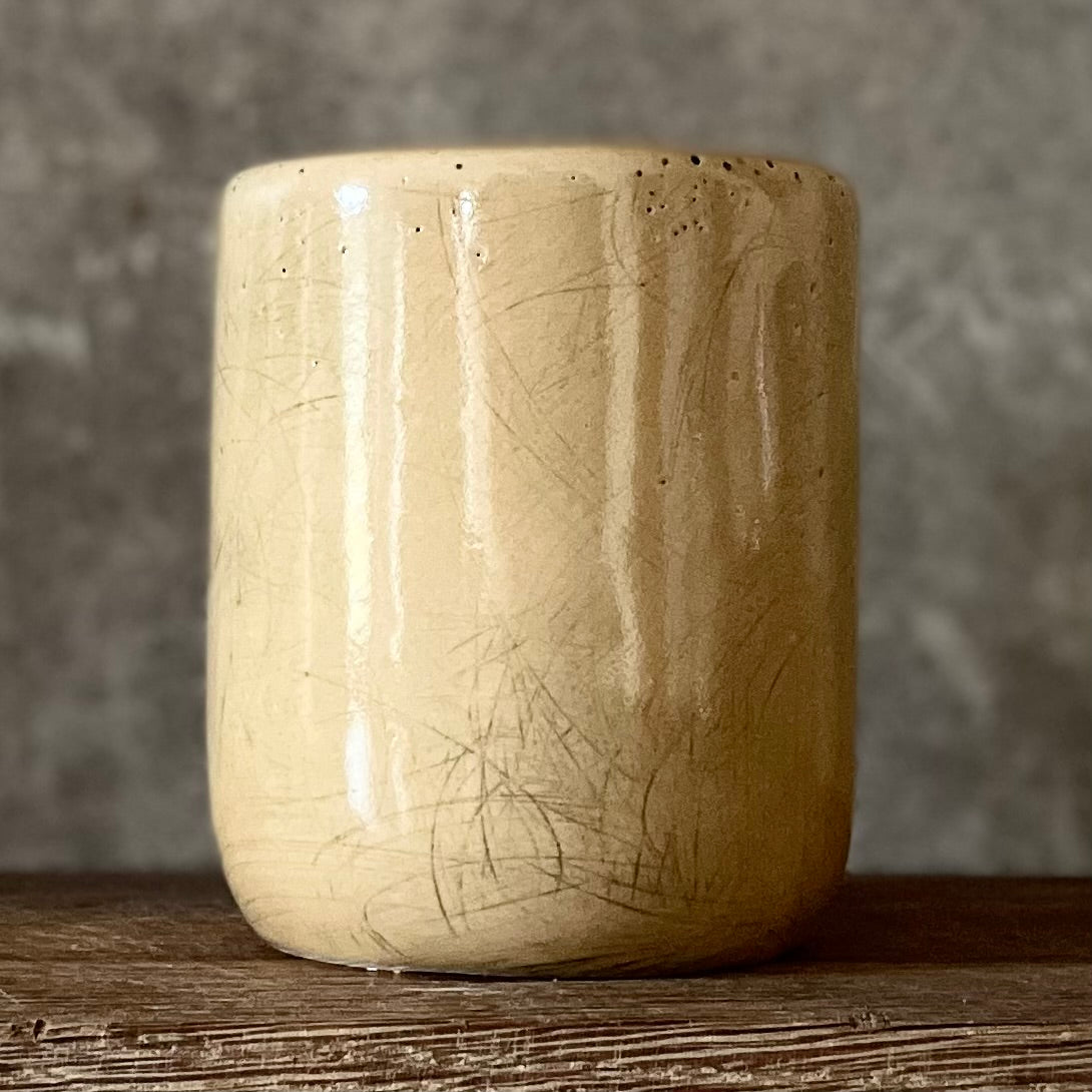 Yellow mug BUENAS VIBRAS