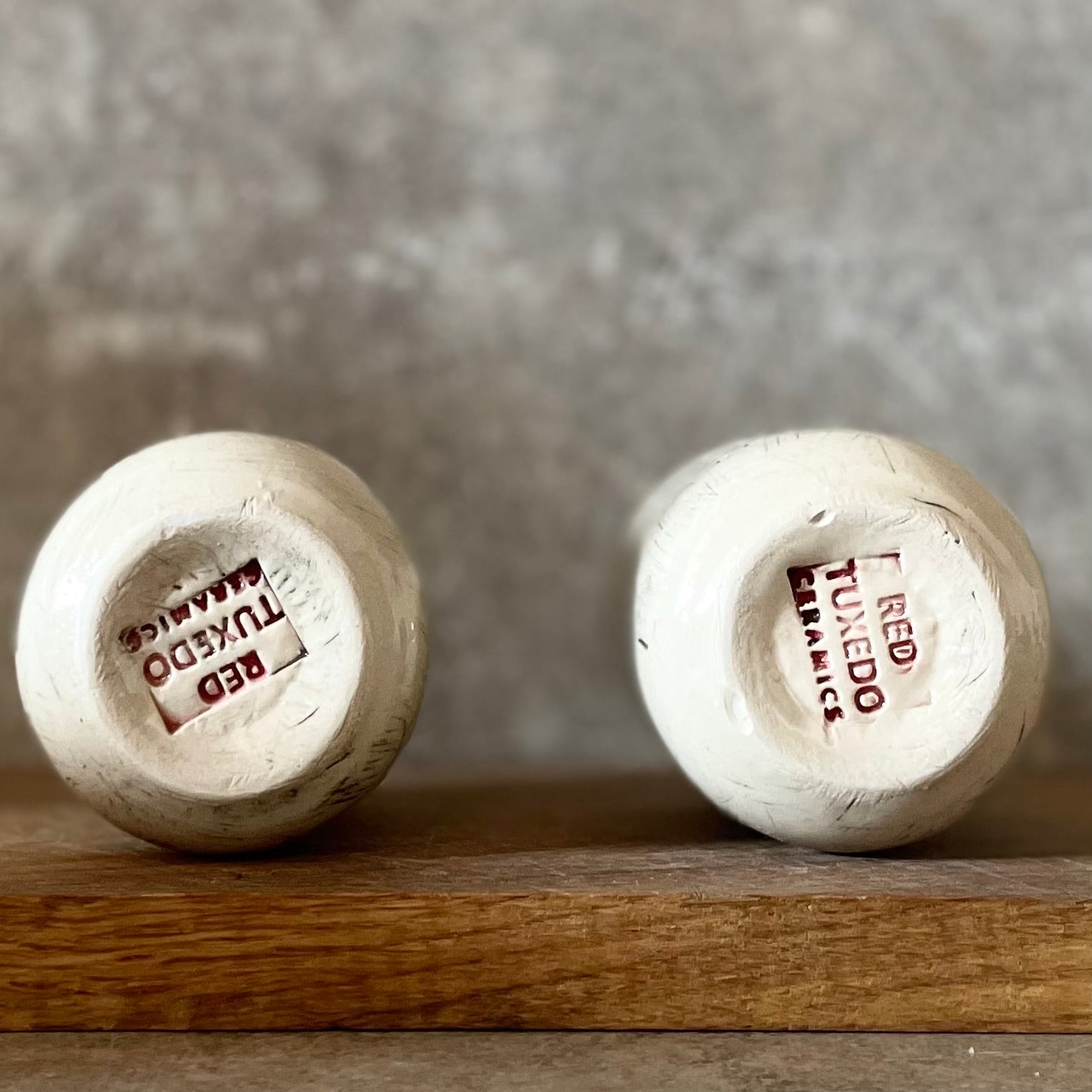 Set of two small mugs with words in Lithuanian