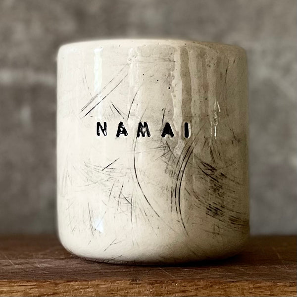 Tumbler mug with word in Lithuanian NAMAI