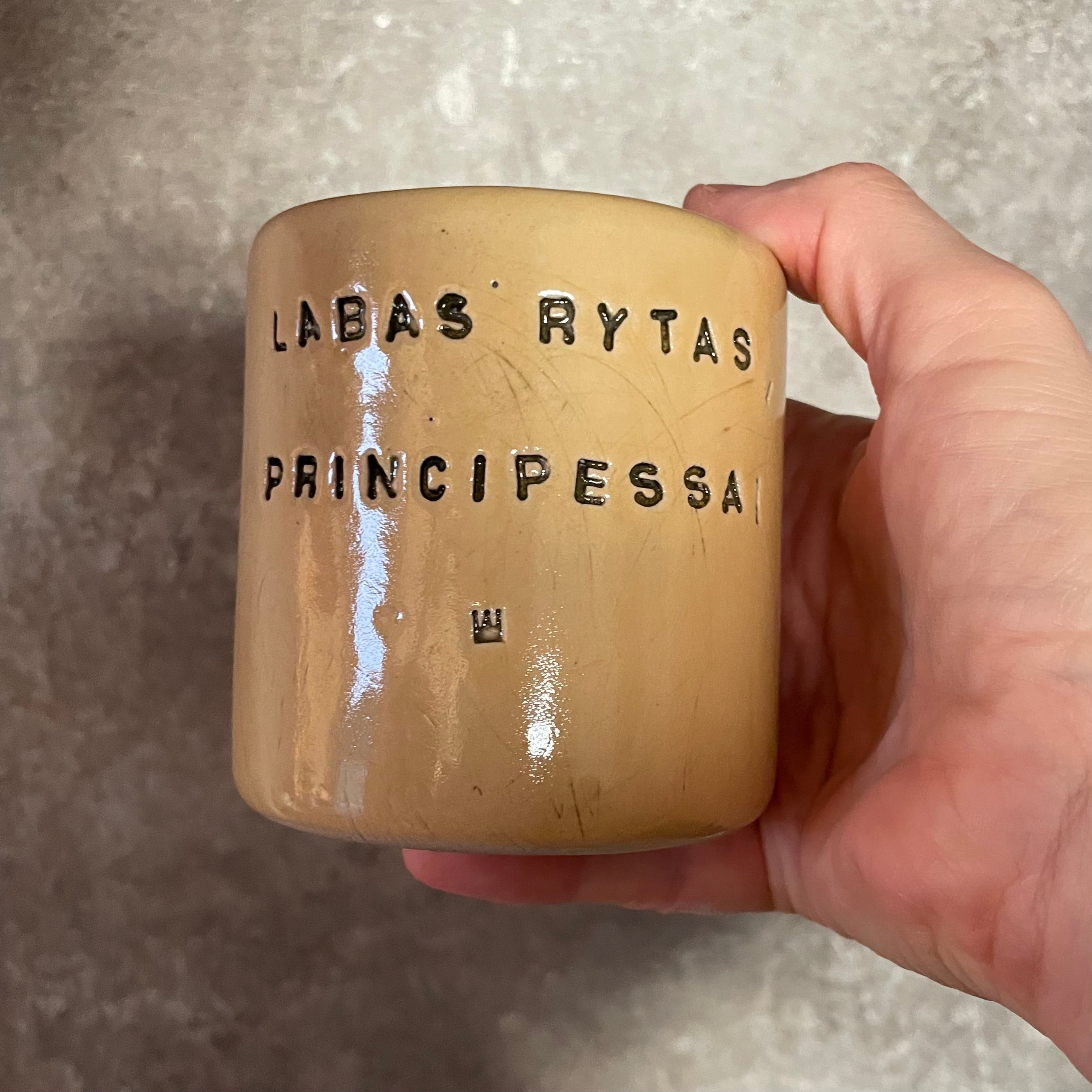 Yellow tumbler mug PRINCIPESSA