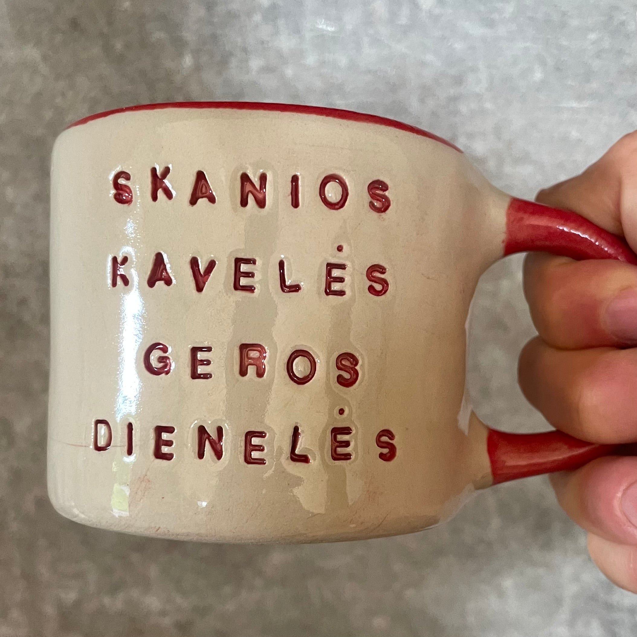 Colored mug SKANIOS KAVELĖS