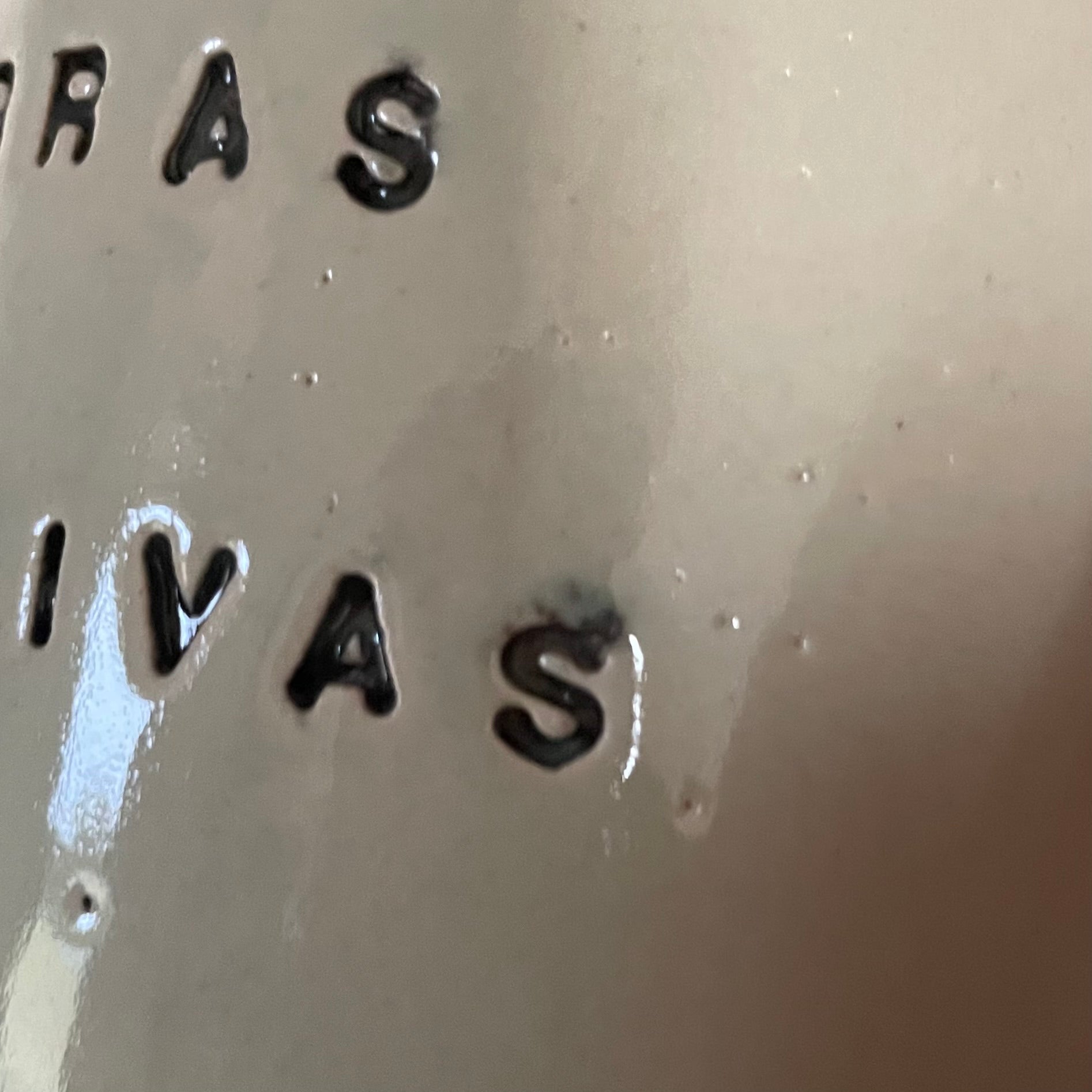 Pale blue mug with saying in Spanish