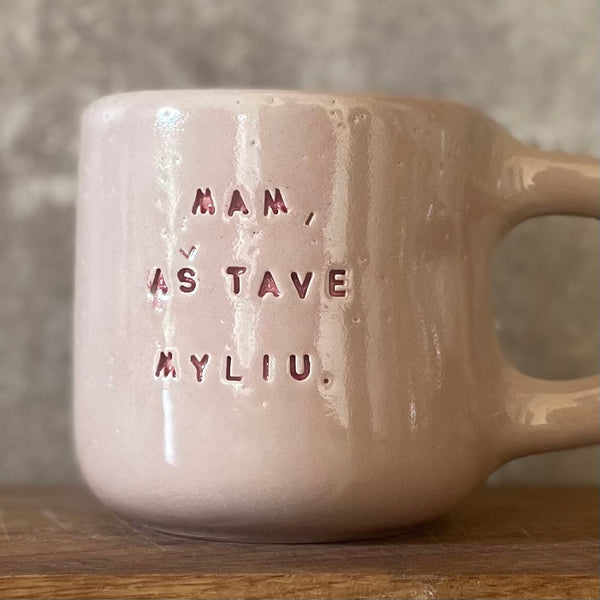 Big pink mug for mom