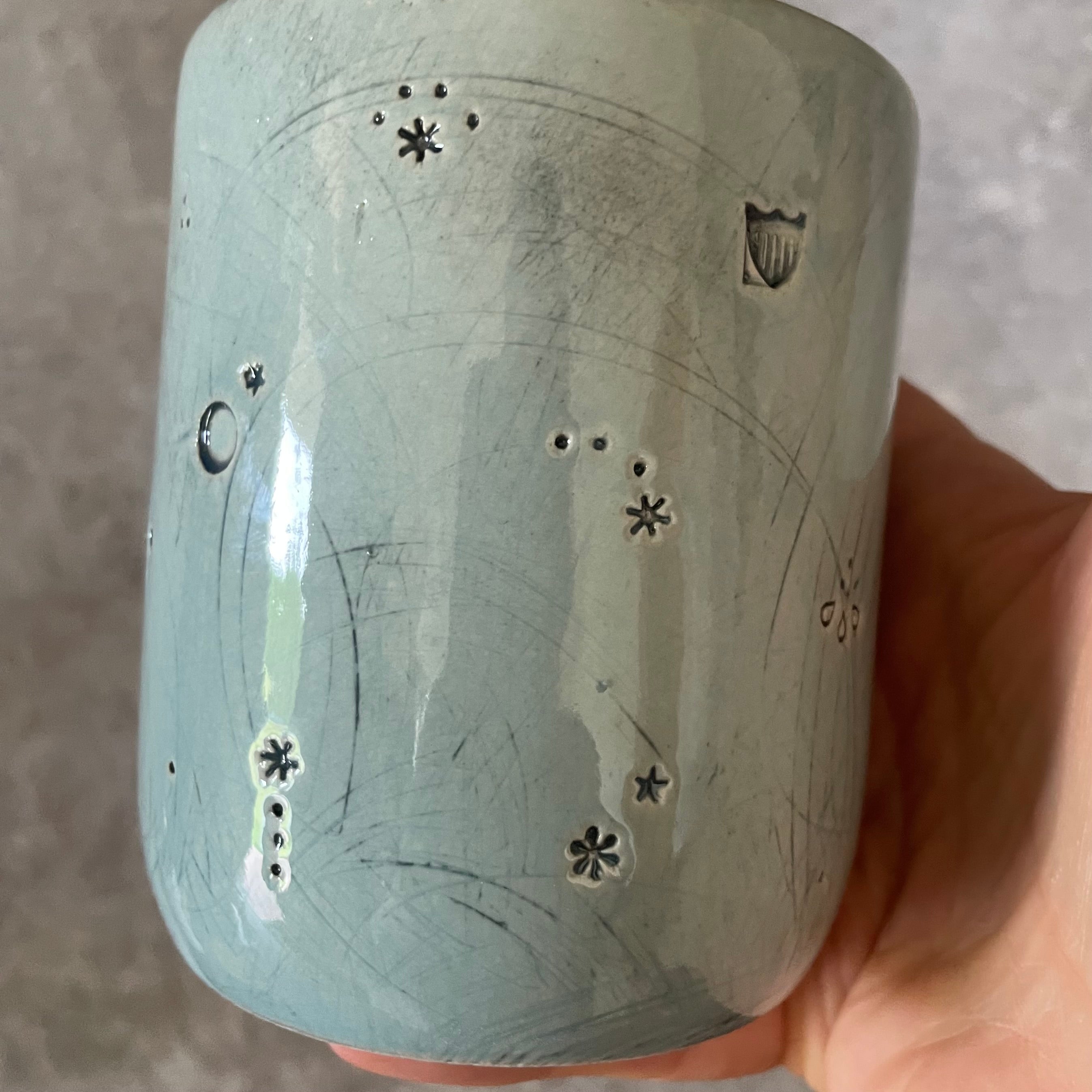 Blue mug with funny phrase in Lithuanian