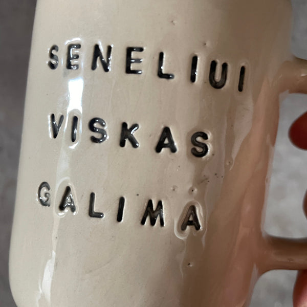 Puodelis dovana seneliui