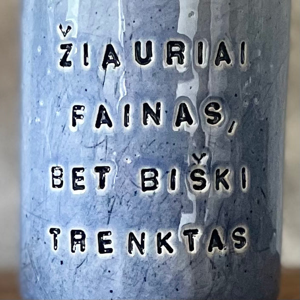 Linksmas rankų darbo puodelis | RedTuxedoCeramics