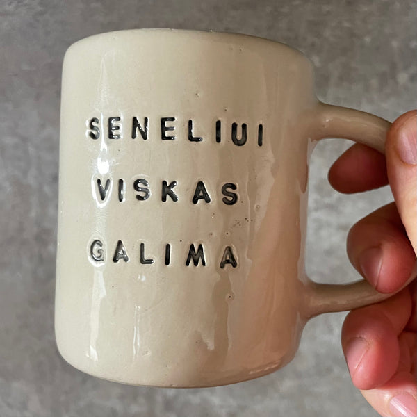 Puodelis dovana seneliui