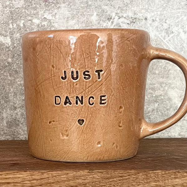 Brown mug JUST DANCE