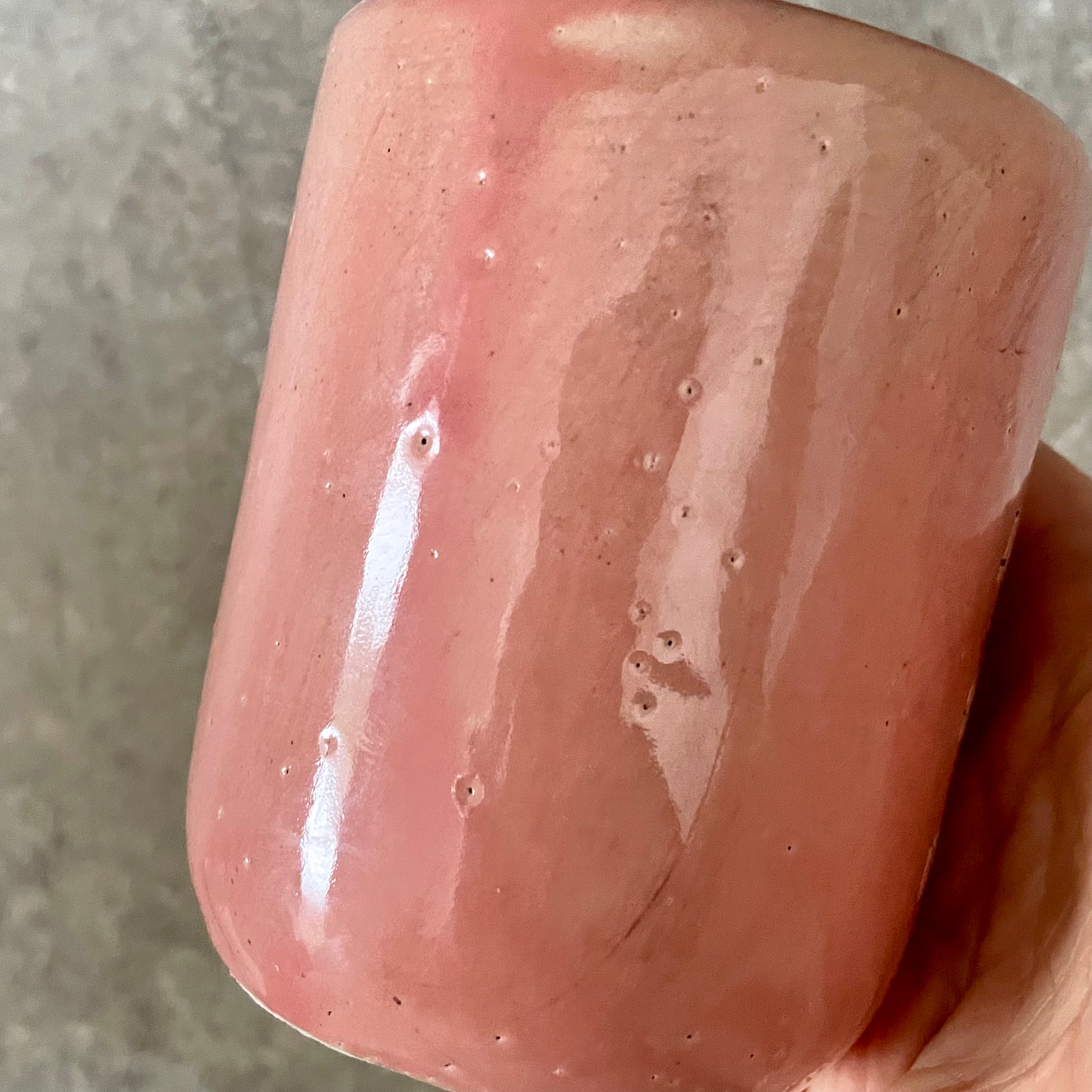 Pink tumbler mug with funny saying in Russian