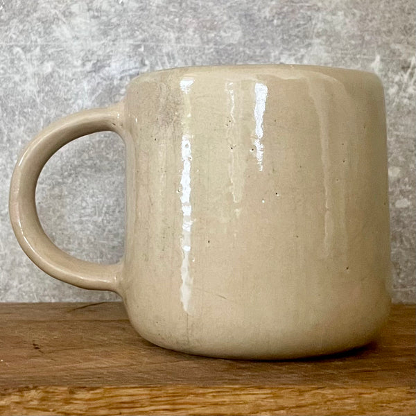 Rusvas puodelis DAR PAGULĖKIM