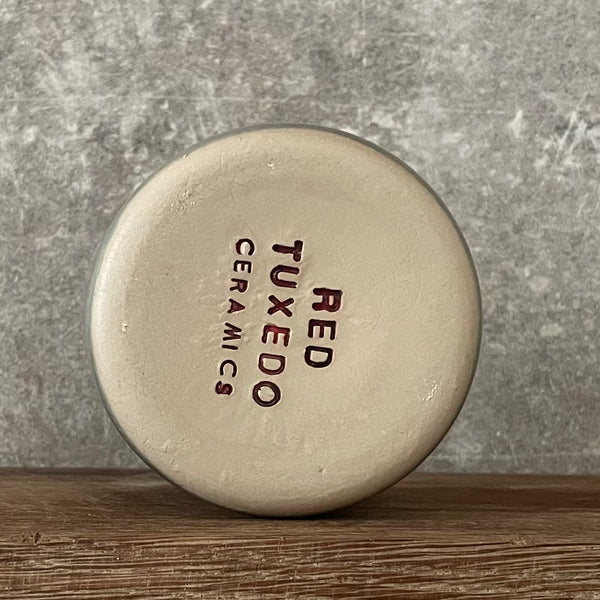 Green mug with saying in Russian