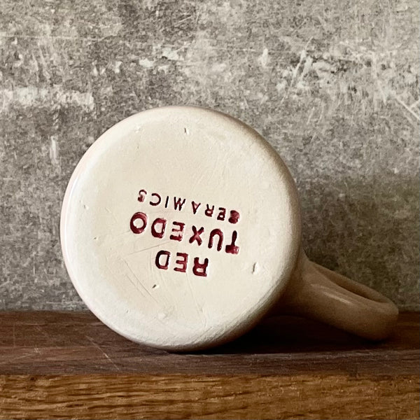 Pink mug about champagne