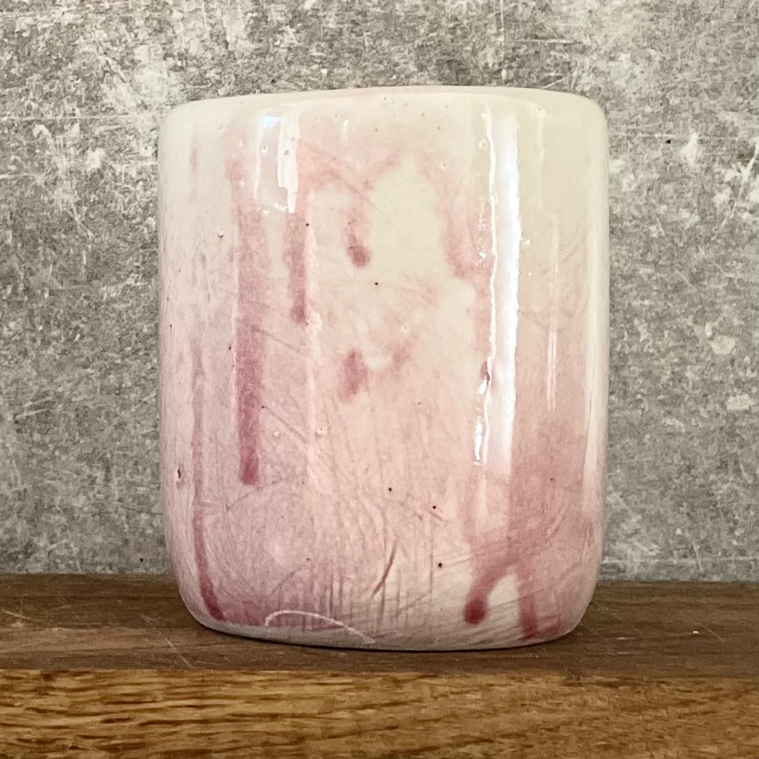 Pale pink mug with saying in Spanish