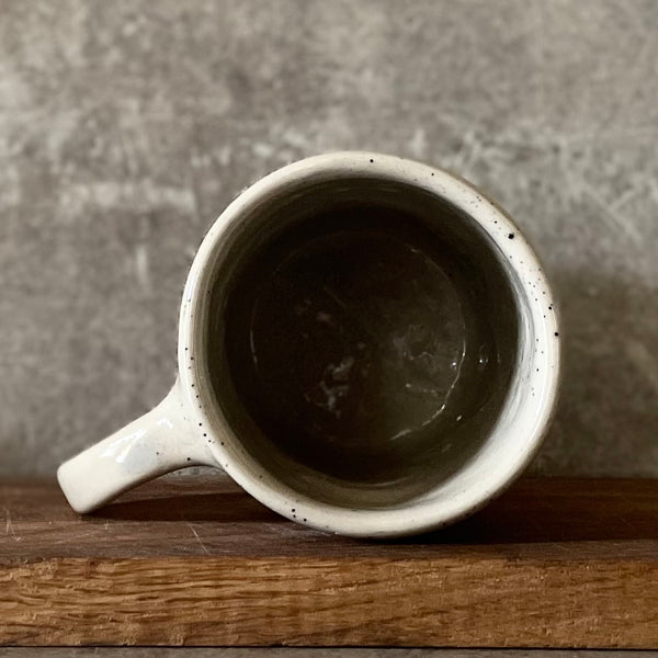 Puodelis su smagiu užrašu