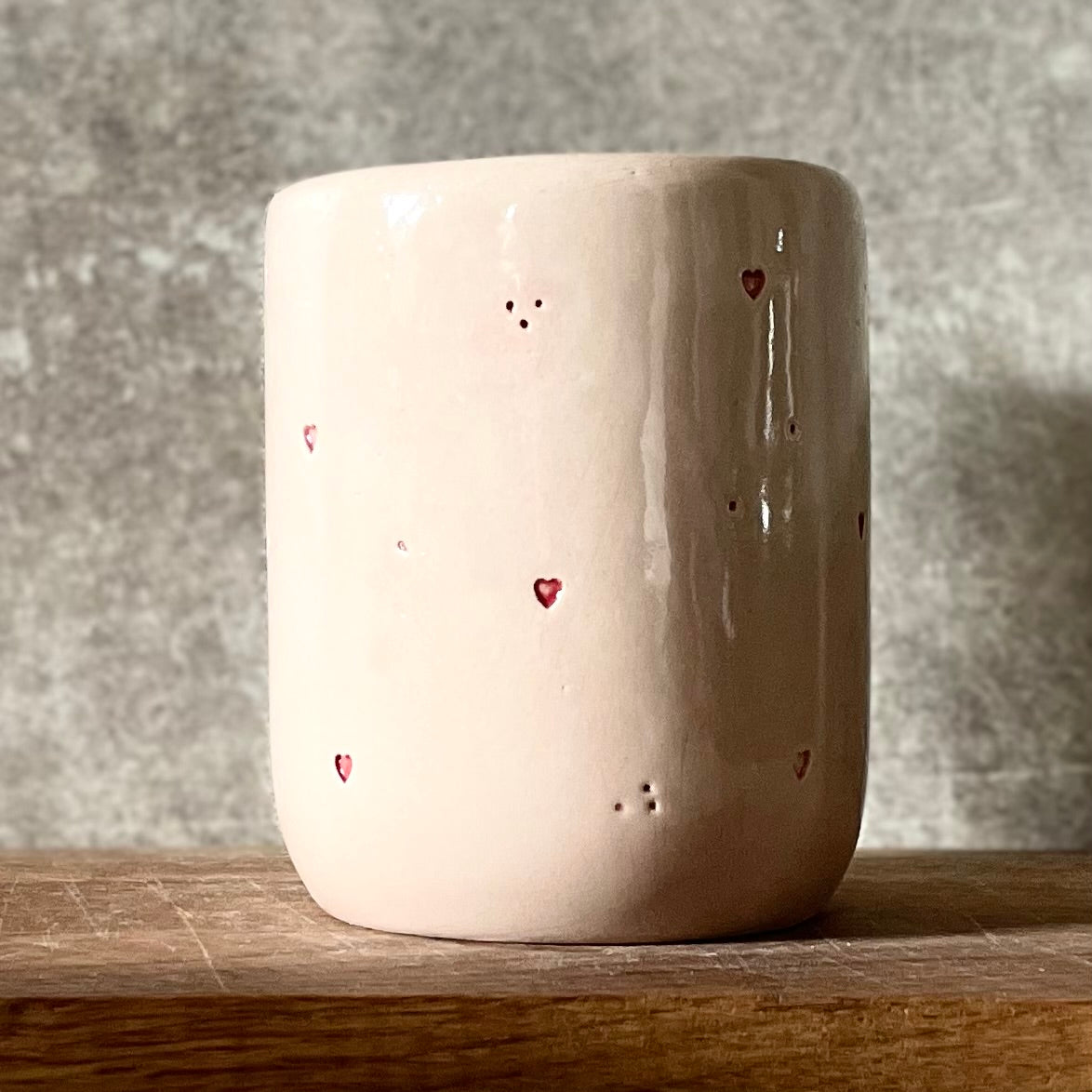 Mug about champagne with hearts