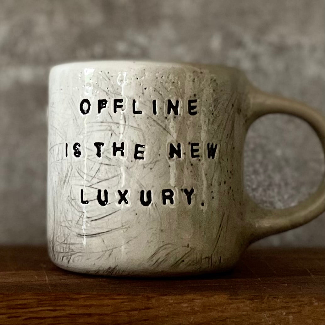 Ceramic mug OFFLINE with cat