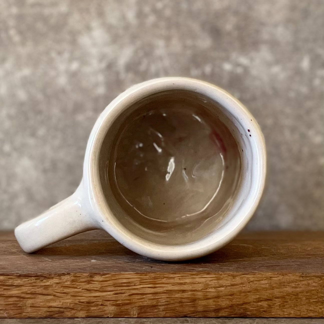Pale mug with words of gratitude