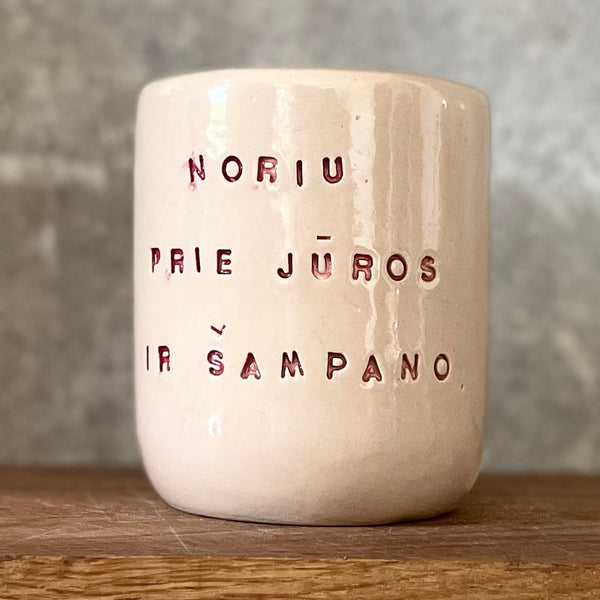 Rausvas puodelis NORIU ŠAMPANO