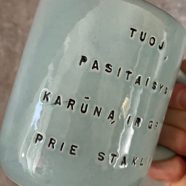 Blue mug with funny phrase in Lithuanian