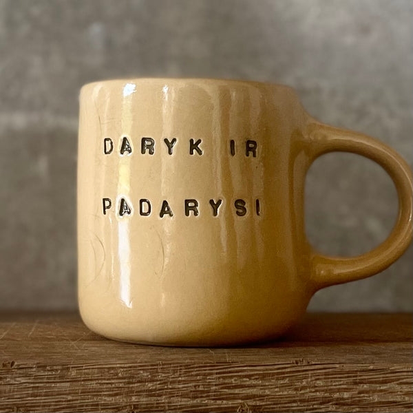 Yellow mug DARYK IR PADARYSI