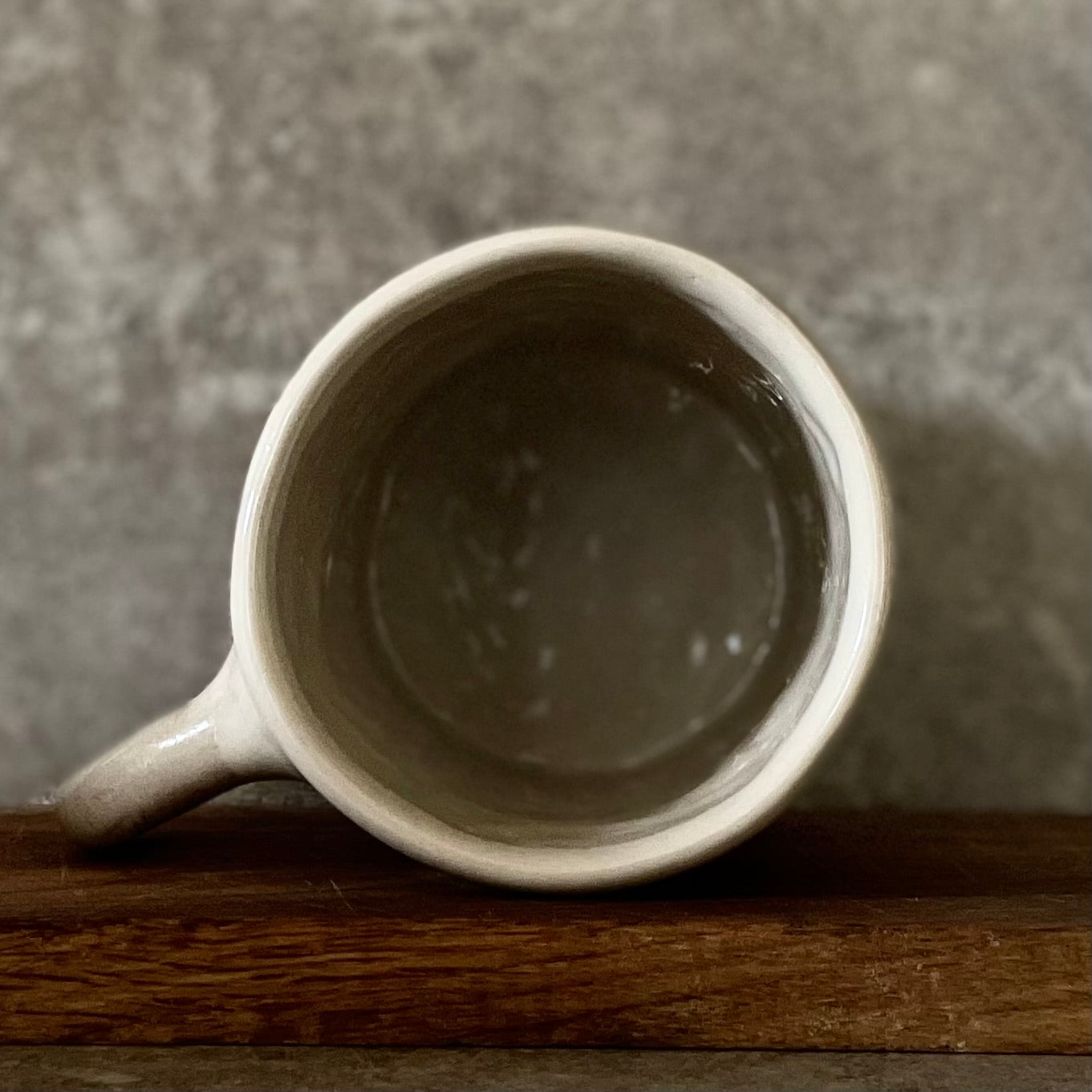 Jumbo big mug with unfriendly cat