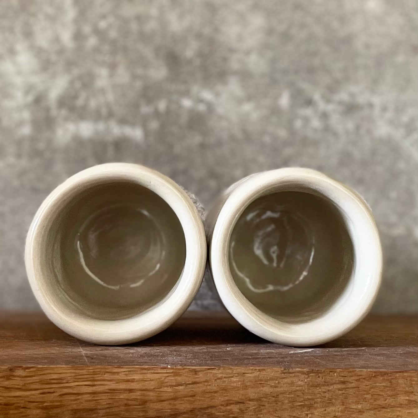 Du maži espresso puodeliai
