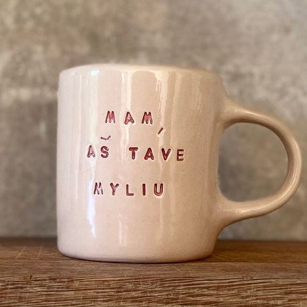 Pink mug for mom