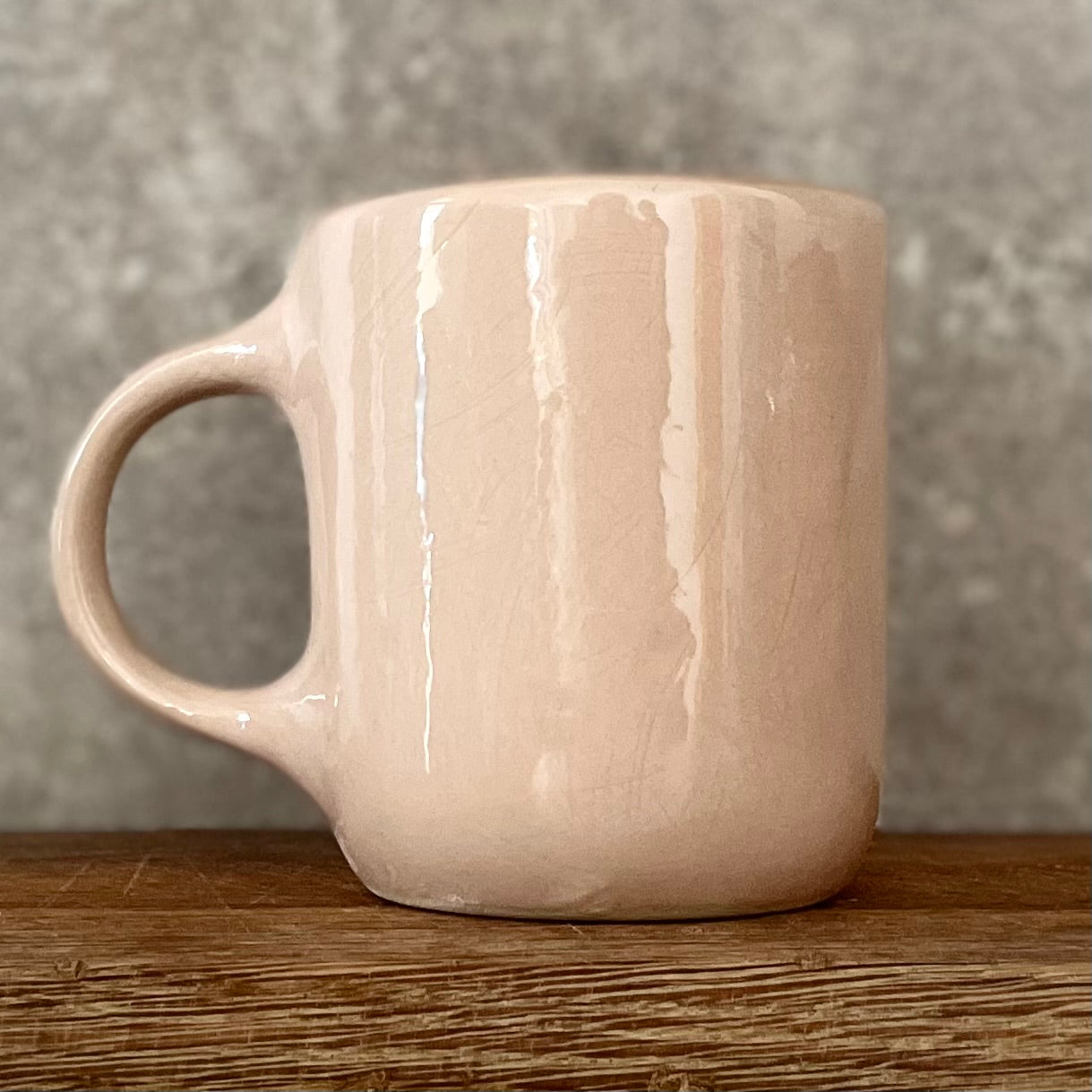 Rausvas puodelis ŠAMPANO