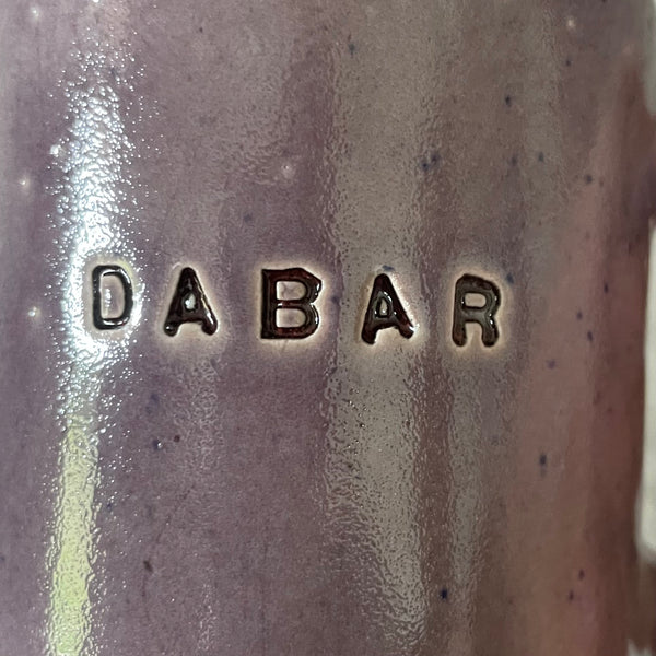 Violetinis puodelis DABAR