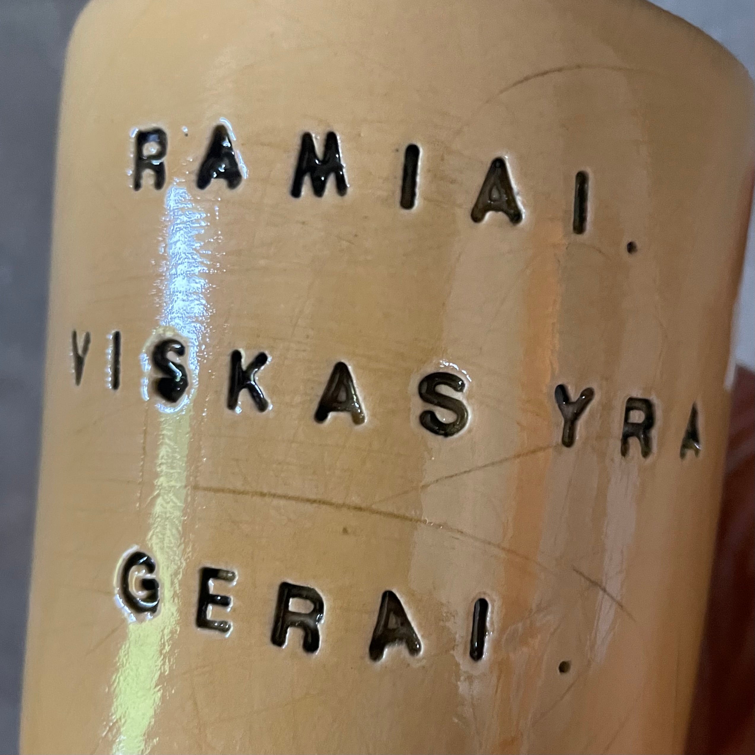 Yellow mug RAMIAI