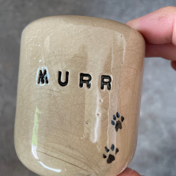 Du maži puodeliai MIAU ir MURR