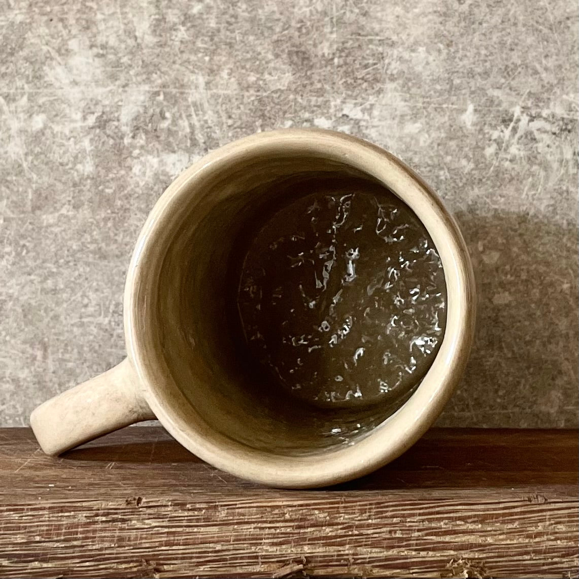 Large mug with funny saying in Lithuanian