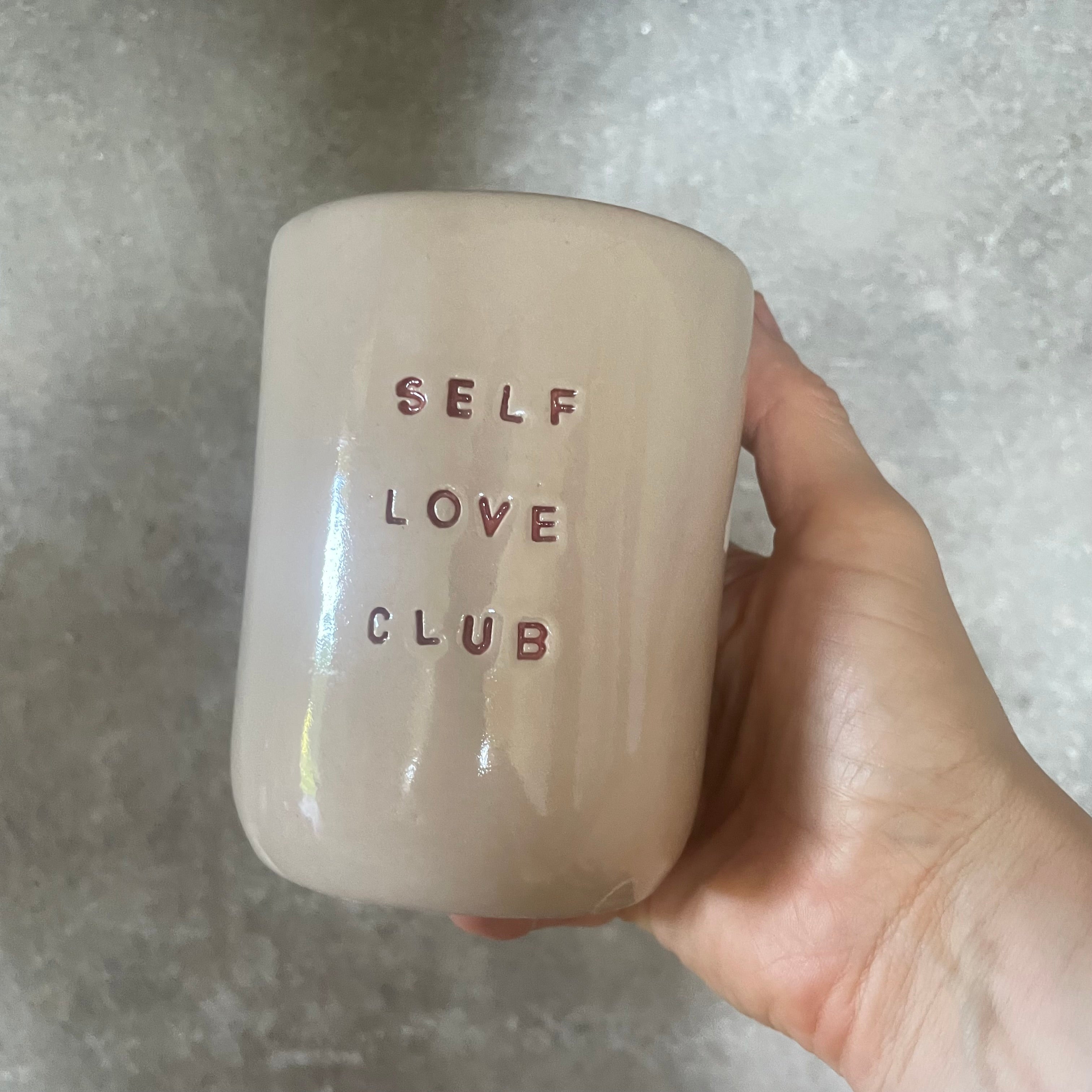 Puodelis be rankenos SELF LOVE CLUB