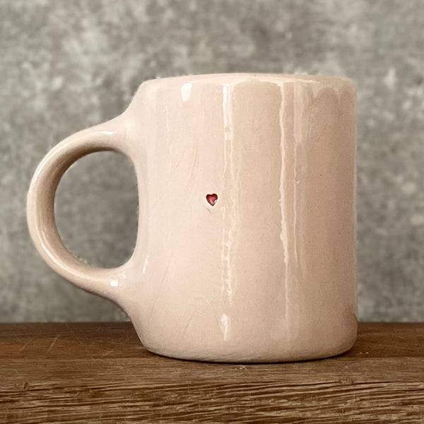 Light pink mug about spring