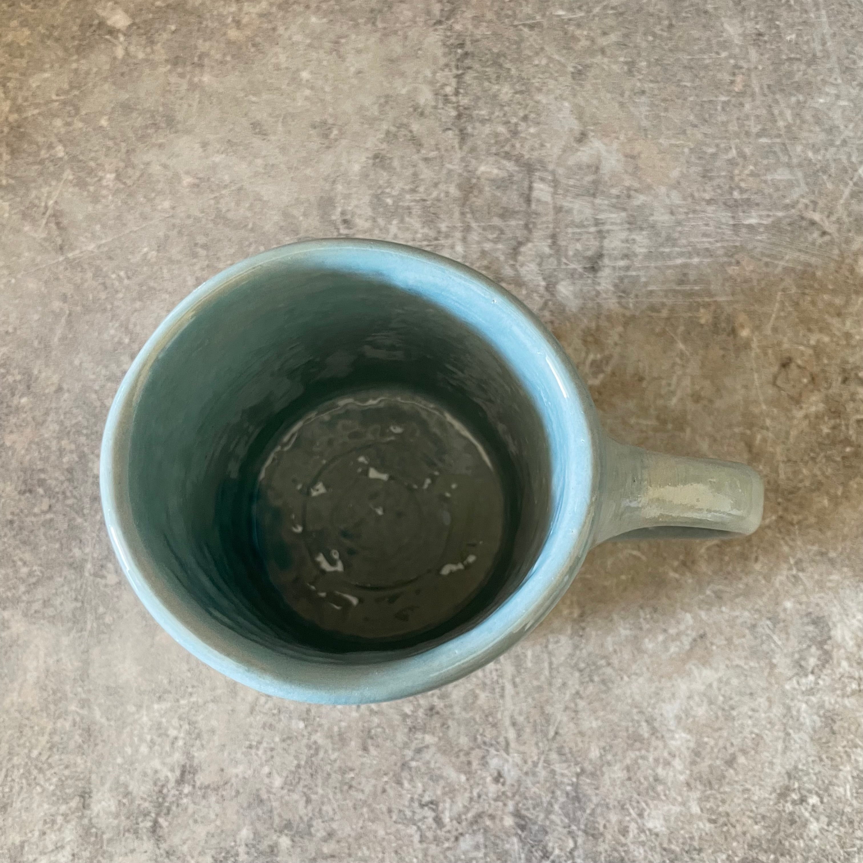 Blue mug with funny phrase in Lithuanian