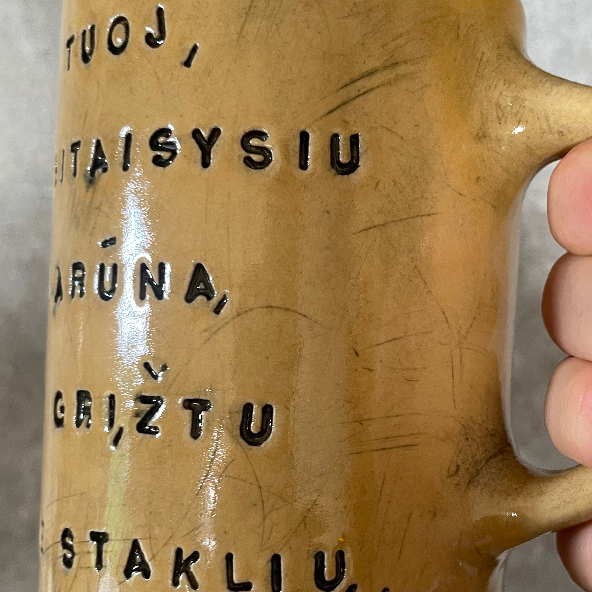 Big mug with funny phrase in Lithuanian